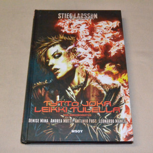 Stieg Larsson Tyttö joka leikki tulella